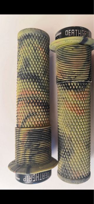 Manopole DMR Deathgrip Verde Camo 31,8