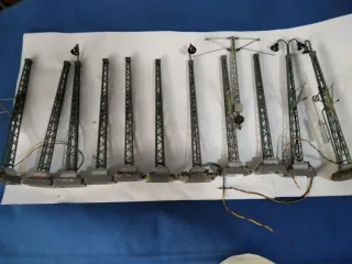  TREN ELÉCTRICO   
  Catenaria Märklin 