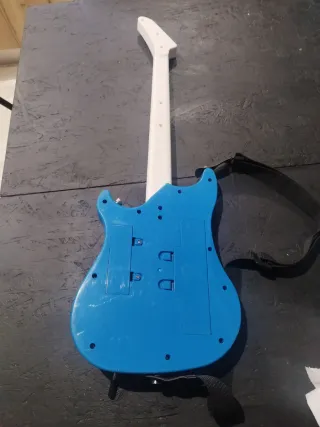 Guitarra Wii Azul y Blanca