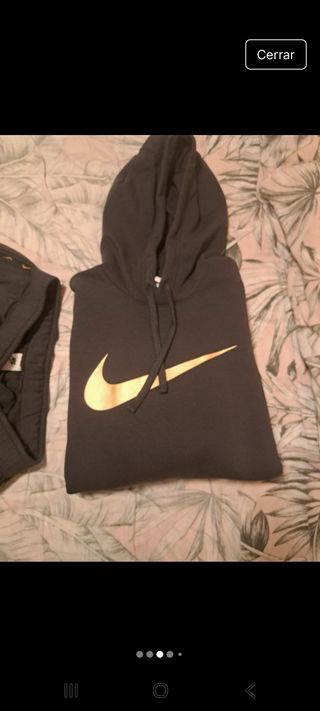 Chandal  Deportivo Nike Negro y Dorado