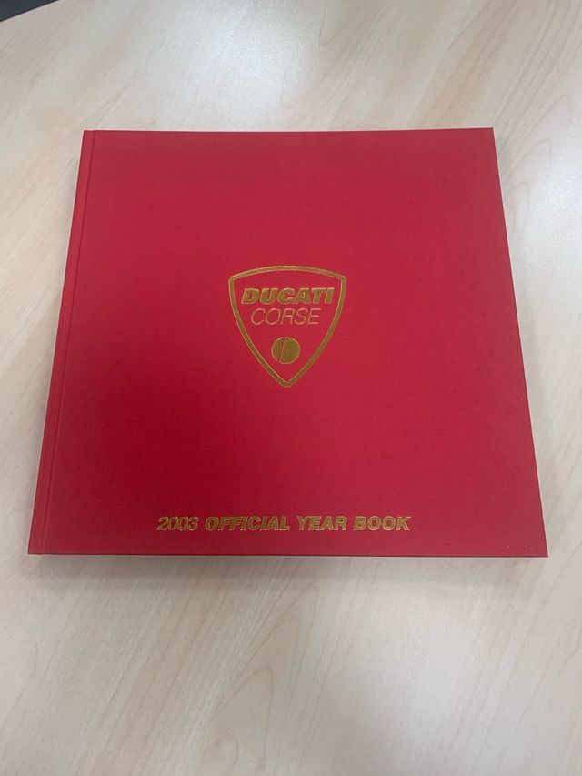 Libro Anuario Oficial Ducati Corse 2003