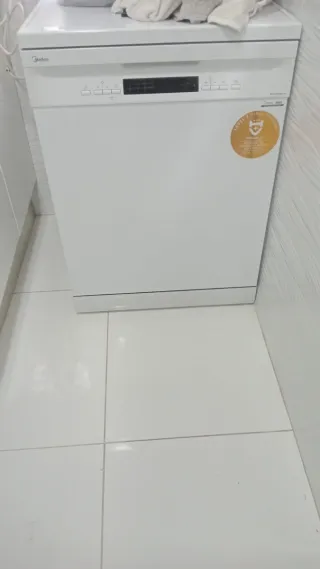 Lavavajillas Midea Nuevo