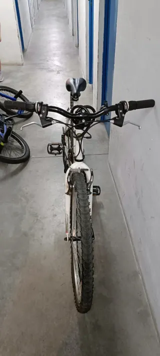Bicicleta Decathlon Blanca