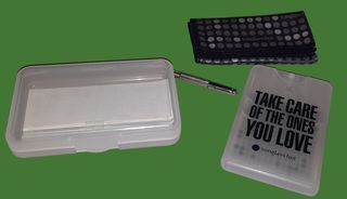 Sunglass Hut Kit per Pulizia Occhiali    