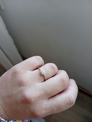 Anillo sortija plata con circonitas