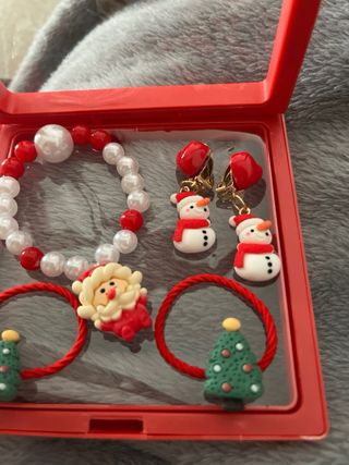 Lote Navidad: Pulsera, Gomas y Pendientes