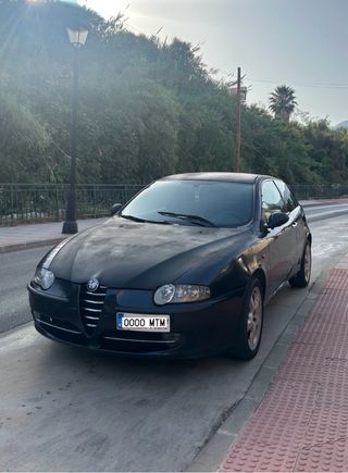 Alfa Romeo 147 1.9 JTD 228000km 