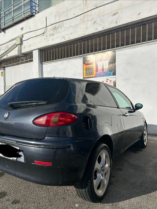 Alfa Romeo 147 1.9 JTD 228000km 