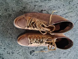 Zapatillas Gucci Marrón y Dorado