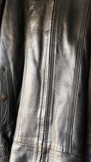 Chaqueta de Piel Negra Vintage