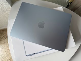 MacBook Air 13.6 M4 256GB Plata