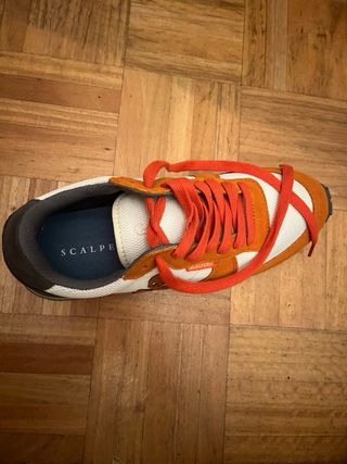 Zapatillas Scalpers Naranja y Blanco