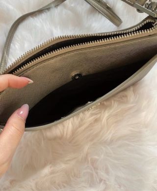 Mala pequena Parfois cinza