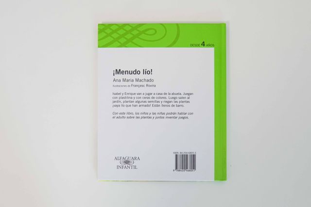 ¡MENUDO LIO! (Spanish Edition)