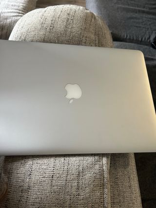 MacBook Pro A1398 para piezas
PANTALLA NO FUNCIONA