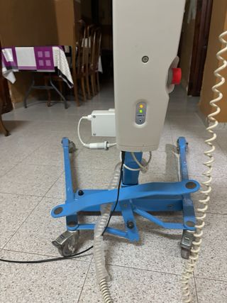 Grua para la movilizacion de personas 
