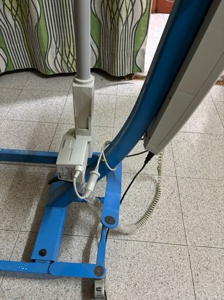 Grua para la movilizacion de personas 