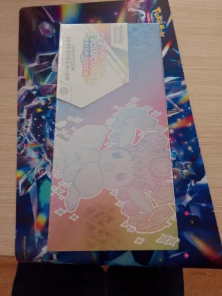 Superpremium Evoluciones Prismáticas Pokémon 