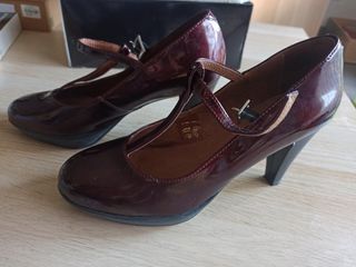 Zapatos de tacón LA HALLE granates talla 38