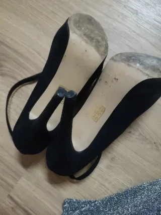 Zapatos de tacón negros