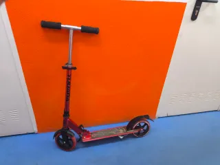 Patín rojo plegable