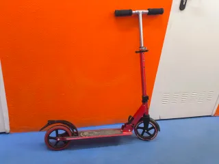 Patín rojo plegable
