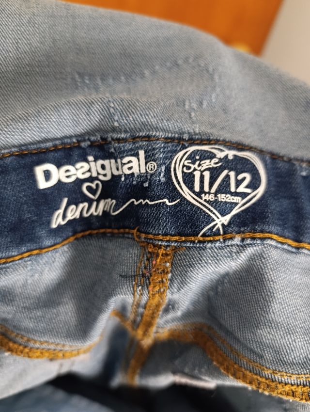 Peto vaquero niña Desigual corazones