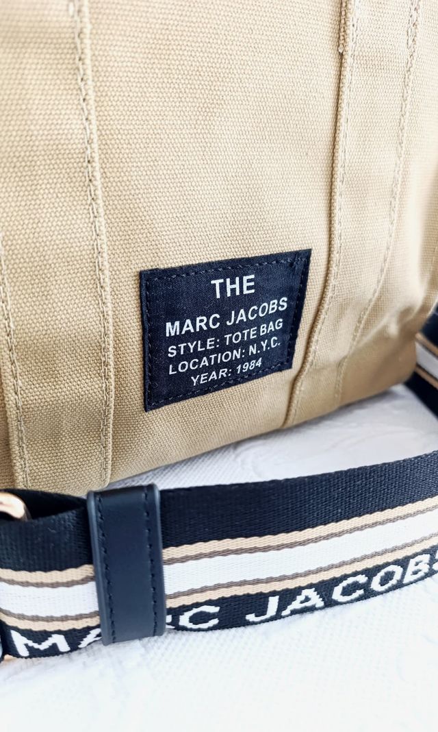 Bolso Tote Marc Jacobs Pequeño Beige