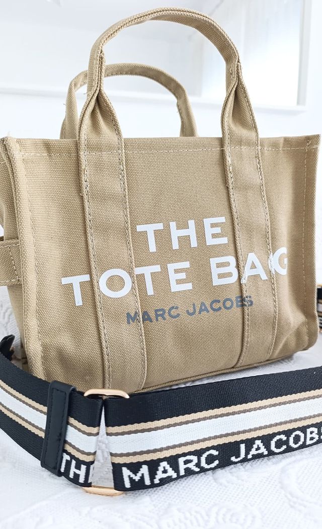 Bolso Tote Marc Jacobs Pequeño Beige