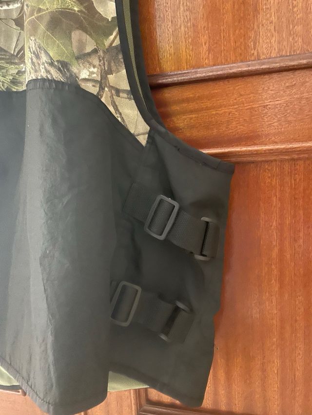 Chaleco de pesca camuflaje