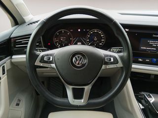 Volkswagen Touareg Pure