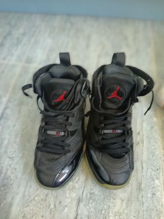 Zapatillas Jordan Negras