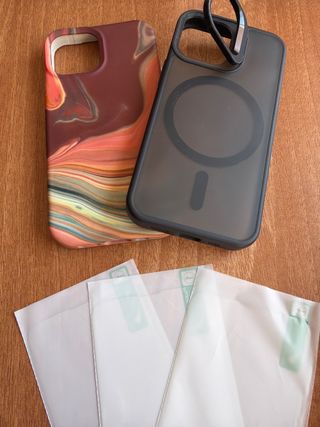 2 custodie e 3 pellicole protettive per iPhone 13 Mini