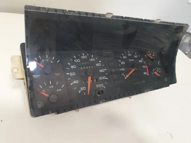Cuadro instrumentos Peugeot 205 GTI