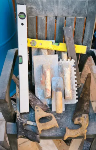 Lote de herramientas de construcción