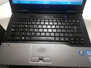 Fujitsu Lifebook S782 Portátil