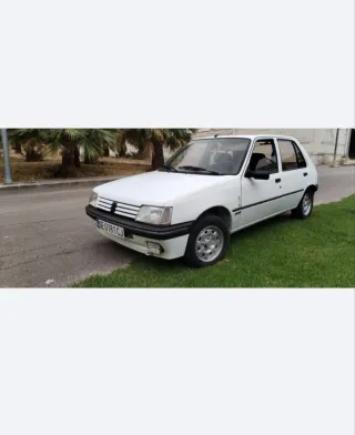 Peugeot 205 Modelo Mito,año 1996