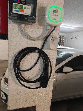 Vendo cargador Walfox,con 25m de cable
Nuevo,