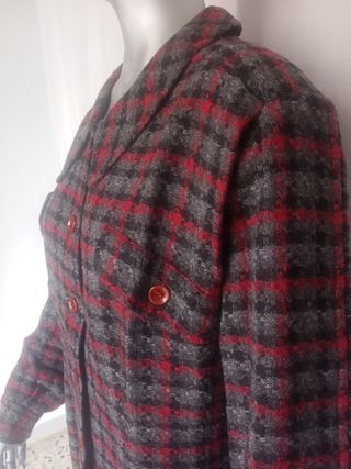 Vestido a cuadros gris y rojo