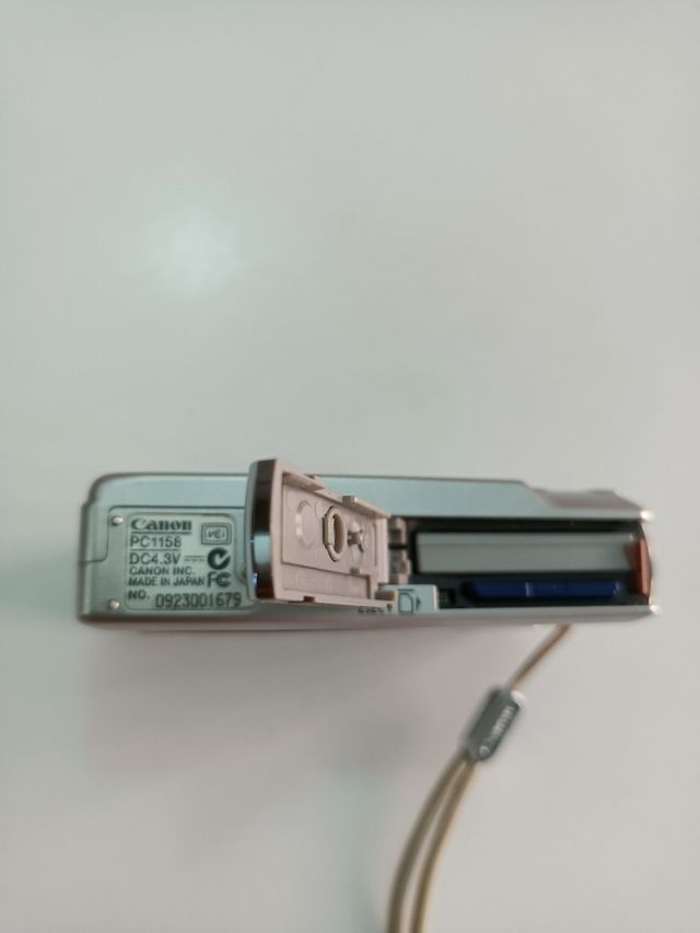 Canon Power Shot SD450 Digital ELPH 5 MP Completa