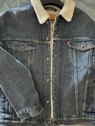 Chaqueta Vaquera Levi's con Forro Sherpa Talla L