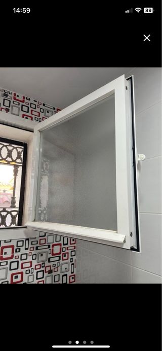 Ventana aluminio blanca 70x70cm 