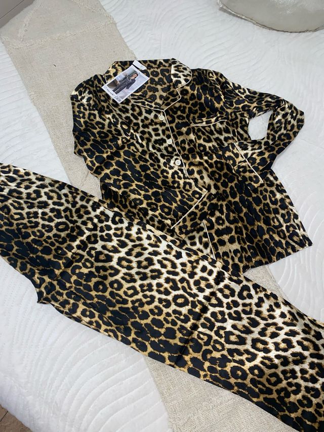 Pijama estampado animal print hay tallas
