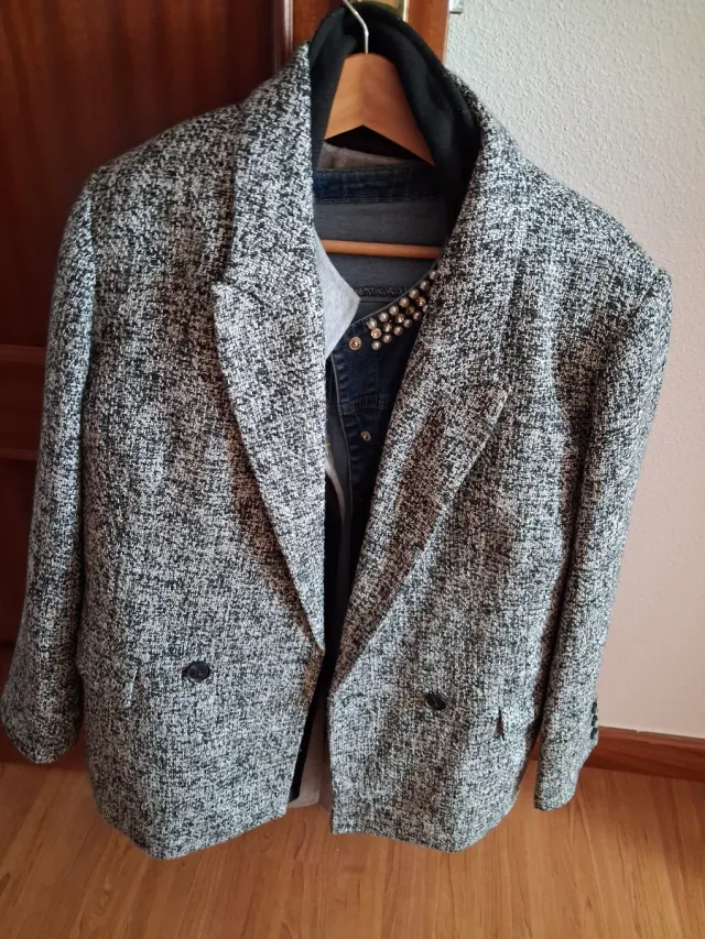 Chaqueta tweed gris y negra talla XL