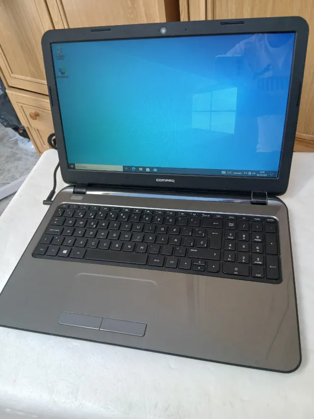 Ordenador HP Compaq 15.6+Teclado+Raton+...