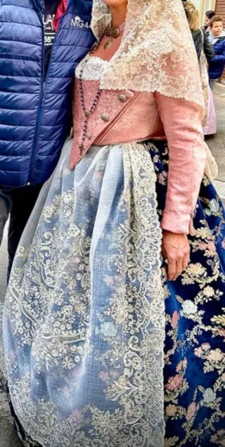 Traje valenciana/fallera