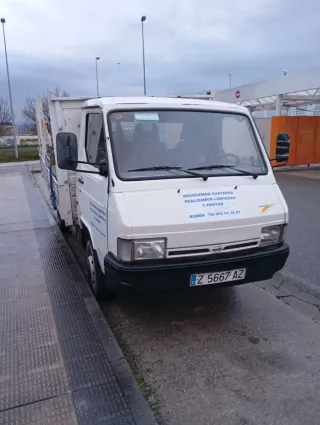 Se hacen todo tipo de ,portes ,mudanzas y vaciados