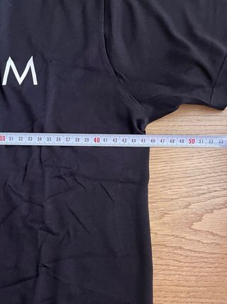 Camiseta Metropolitan New line Negra