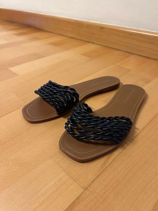 Sandalias Zara Negras Trenzadas