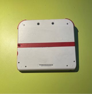 Nintendo 2DS Roja y Blanca